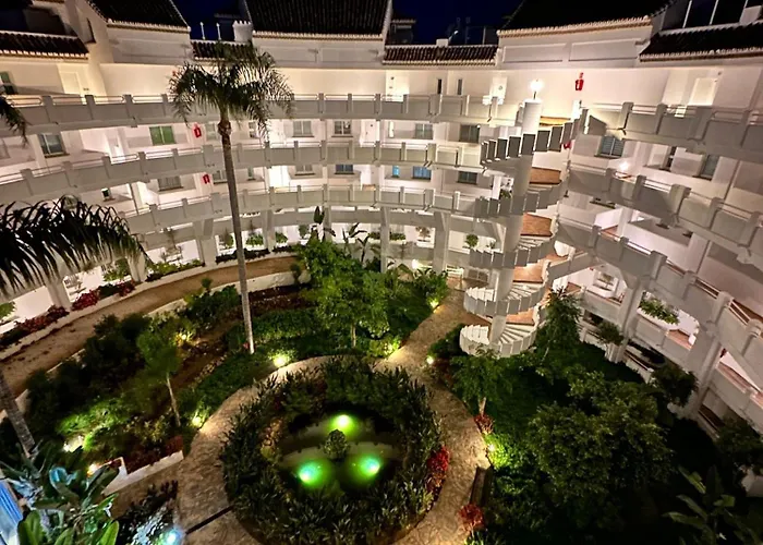 Parque Miraflores 公寓 *